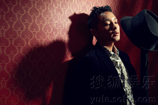 狐影演员日常温馨趣事揭秘