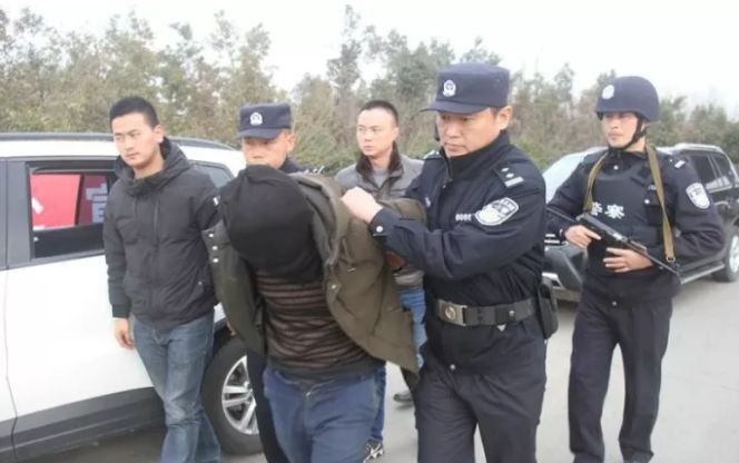 小巷深处的神秘小店探秘引发最新命案揭秘